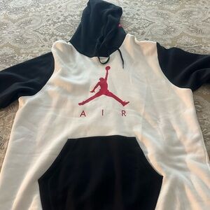 Jordan hoodie size 3X in excellent condition practically brand new